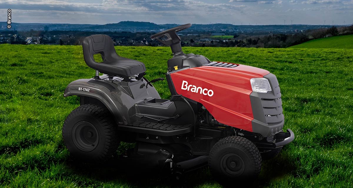 Branco Motores amplia portfólio de jardinagem com o lançamento do Trator Cortador BT-1742